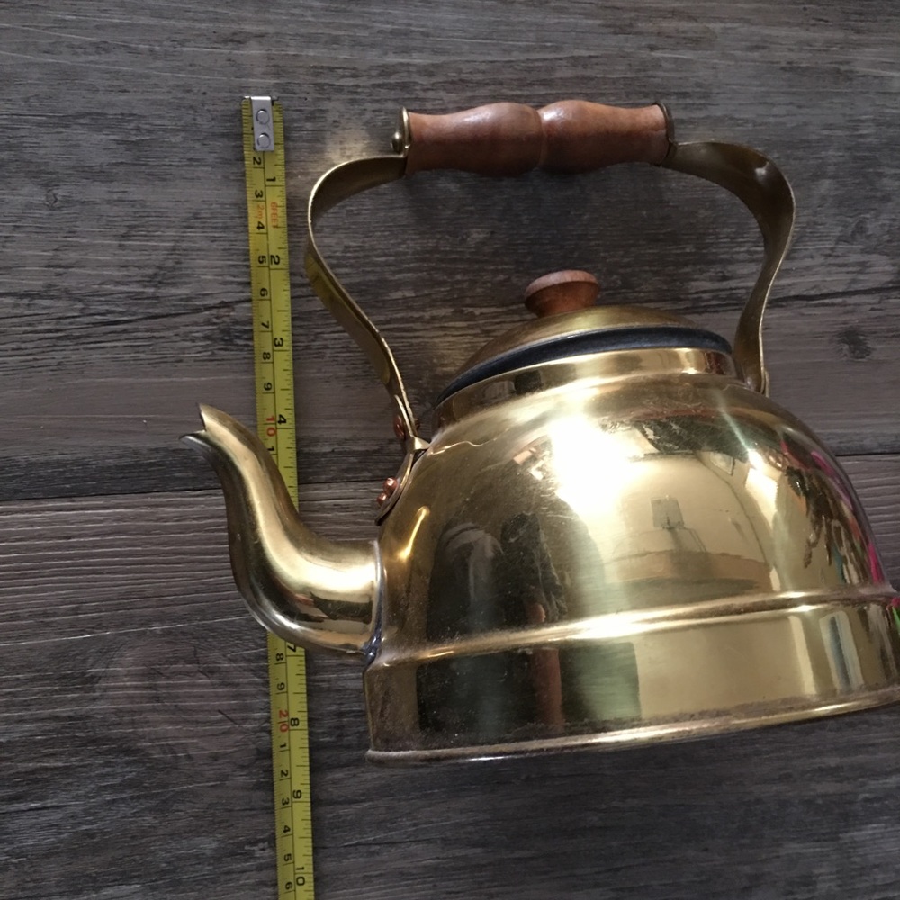 Teapot - Brass Decor